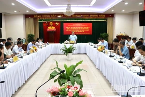 Quang cảnh buổi giám sát tại Ủy ban nhân dân tỉnh Đồng Nai.