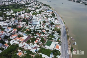 Dự án đường ven sông Đồng Nai là một trong những công trình trọng điểm của tỉnh Đồng Nai chậm tiến độ do vướng công tác giải phóng mặt bằng.