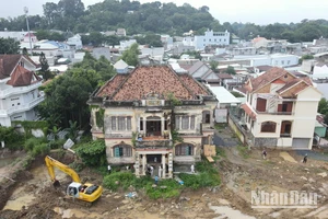 Nhiều ý kiến đề nghị cần tìm phương án giữ lại công trình kiến trúc “nhà lầu ông Phủ”.