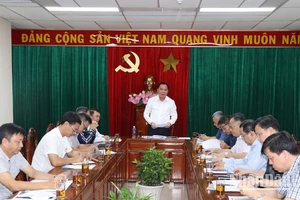 Quang cảnh buổi làm việc.