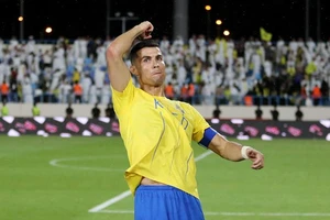 Việc chuyển sang thi đấu ở giải bóng đá Saudi Pro League giúp Cristiano Ronaldo vượt mốc thu nhập 200 triệu USD. (Ảnh: Reuters) 