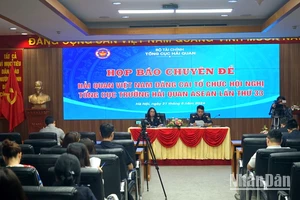 Quang cảnh họp báo về Hội nghị Tổng cục trưởng Hải quan ASEAN lần thứ 33 do Việt Nam đăng cai tổ chức. (Ảnh: TRUNG HƯNG) 