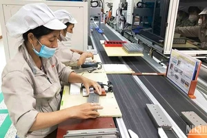 Sản xuất, lắp ráp linh kiện điện tử tại Công ty TNHH Bujeon Vietnam Electronics, Khu công nghiệp Quế Võ, tỉnh Bắc Ninh. (Ảnh: NGỌC TRÂM) 