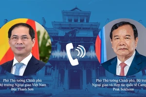 Phó Thủ tướng Chính phủ, Bộ trưởng Ngoại giao Bùi Thanh Sơn điện đàm với Phó Thủ tướng, Bộ trưởng Ngoại giao và Hợp tác quốc tế Campuchia Prak Sokhonn.