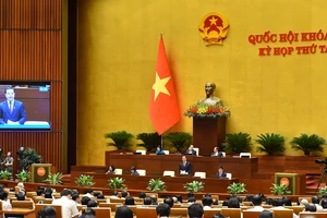 Quang cảnh phiên họp ngày 24/10.