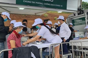 Người dân tỉnh Đắk Nông tích cực trong việc tiêm vaccine phòng dịch bệnh Covid-19. 