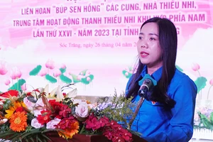 Bí thư Tỉnh đoàn Sóc Trăng Triệu Thị Ngọc Diễm phát biểu tại hội nghị.