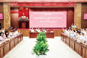 Quang cảnh Hội nghị lần thứ 18 Ban Chấp hành Đảng bộ thành phố Hà Nội. (Ảnh THÀNH NGUYỄN)