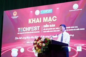 Thứ trưởng Bộ Khoa học và Công nghệ Hoàng Minh phát biểu tại sự kiện