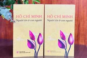 Bìa tập thơ "Hồ Chí Minh-Người tin ở con người" của nhà thơ Hải Như.