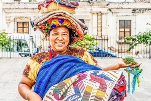 Phụ nữ Guatemala trong trang phục truyền thống. Ảnh: THE DISCOVERY