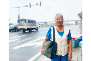Bà Liên đã 45 năm sơ cấp cứu người tai nạn giao thông trên đường QL 5 đoạn qua xã Phúc Thành.