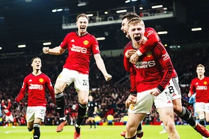 Man United đã thắng Aston Vila trong một trận đấu nhiều cảm xúc.