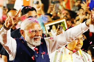 Thủ tướng đắc cử Modi cam kết xây dựng Ấn Độ ngày càng giàu mạnh. Ảnh: INDIA TIMES