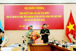 Sĩ quan Việt Nam làm việc tại Trụ sở LHQ