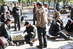 Vấn đề dân số già đang gây nhiều nỗi lo cho Hàn Quốc. Ảnh: AFP