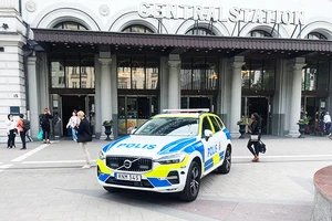 Cảnh sát được tăng cường tại nhà ga trung tâm ở Thủ đô Stockholm. Ảnh: AFP