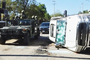 Hiện trường vụ bắt giữ Joaquin Guzman Lopez ở Mexico. Ảnh: REUTERS