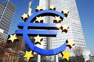 ECB ước tính EU cần đầu tư tới 800 tỷ euro để cạnh tranh kinh tế. Ảnh: AFP