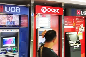 Cảnh sát sẽ ban hành RO đối với các ngân hàng của Singapore. Ảnh: OCBC