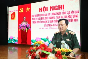 Trung tướng Trần Duy Giang, Chủ nhiệm Tổng cục Hậu cần phát biểu chỉ đạo, giao nhiệm vụ cho các lực lượng.