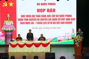 Quang cảnh buổi Họp báo.