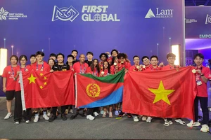 Đội Việt Nam đoạt HCV tại Cuộc thi Robotics thế giới (FGC) 2023