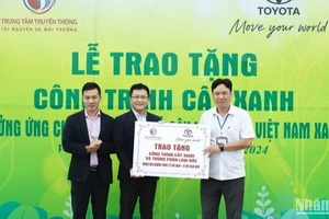 Lễ trao tặng Chương trình “Một tỷ cây xanh – Vì Việt Nam xanh” năm 2024.