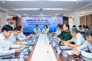 Toàn cảnh tọa đàm: “Đường sắt tốc độ cao-Cơ hội và thách thức với doanh nghiệp Việt” do Báo Giao thông tổ chức ngày 19/11.