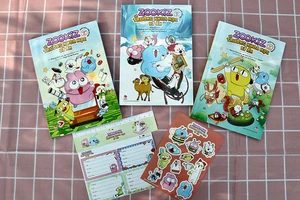 Ba tập đầu tiên của bộ truyện, đi kèm với những quà tặng phù hợp với lứa tuổi học đường. (Ảnh: NXB Kim Đồng)
