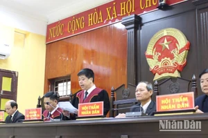 Hội đồng xét xử tòa án nhân dân tỉnh Lạng Sơn.