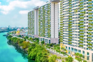 Dự án Diamond Lotus Riverside (Thành phố Hồ Chí Minh) được thiết kế, xây dựng và vận hành theo tiêu chuẩn công trình xanh LEED, là một trong năm công trình xanh tốt nhất năm 2020 theo bình chọn của Hiệp hội Bất động sản Việt Nam. Nguồn: PHUC KHANG CORPORATION 