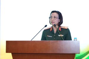 Thiếu tướng, Phó Giáo sư, Tiến sĩ Nguyễn Hoàng Ngọc, Phó Giám đốc Bệnh viện Trung ương Quân đội 108 phát biểu tại chương trình.