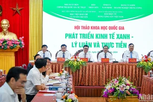 Hội thảo khoa học quốc gia với chủ đề “Phát triển kinh tế xanh - Lý luận và thực tiễn” được tổ chức tại tỉnh Nam Định sáng 26/6.