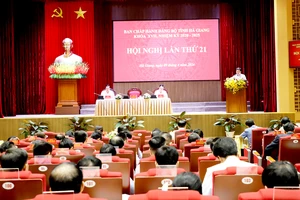 Toàn cảnh hội nghị.