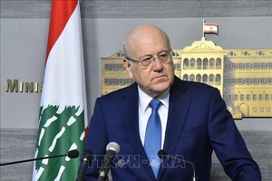 Thủ tướng Liban Najib Mikati phát biểu tại cuộc họp nội các ở Beirut. Ảnh: AFP/TTXVN