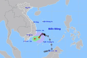 Vị trí và hướng di chuyển của áp thấp nhiệt đới (suy yếu từ bão số 10). 