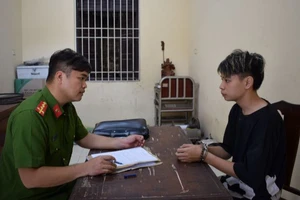 Cơ quan Cảnh sát điều tra Công an tỉnh Hưng Yên bắt giữ đối tượng trong vụ án cướp tài sản.