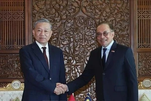 Tổng Bí thư Tô Lâm và Thủ tướng Malaysia Anwar Ibrahim tại cuộc hội đàm ngày 21/11/2024. (Ảnh: TTXVN)