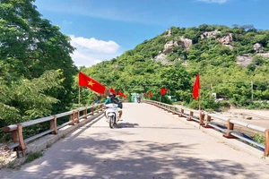 Cơ sở hạ tầng tại huyện Thuận Bắc được đầu tư xây dựng khang trang.
