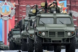 Phương tiện kỹ thuật quân sự tại lễ duyệt binh trên Quảng trường Đỏ ngày 9/5. (Ảnh: RIA Novosti)