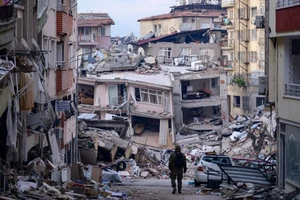 Các tòa nhà bị phá hủy sau động đất tại Hatay (Thổ Nhĩ Kỳ), ngày 12/2/2023. Ảnh: TTXVN.