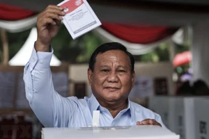 Ngài Prabowo Subianto tại điểm bỏ phiếu ở Bogor ngày 14/2/2024. Ảnh: AFP/TTXVN