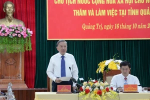 Tổng Bí thư, Chủ tịch nước làm việc với Ban thường vụ Tỉnh ủy Quảng Trị.