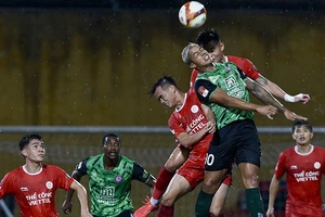 Trận đấu giữa Thể Công Viettel và CLB Thành phố Hồ Chí Minh có kết quả 0-0. (Ảnh TRẦN HẢI)