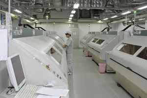 Sản xuất bảng mạch điện tử tại Công ty TNHH điện tử Meiko Việt Nam, Khu công nghiệp Thạch Thất-Quốc Oai (Hà Nội).