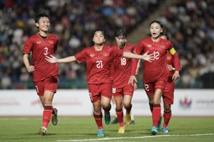 Đội tuyển nữ Việt Nam trong trận bán kết gặp tuyển nữ Campuchia.