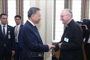 Tổng Bí thư, Chủ tịch nước Tô Lâm gặp Thủ tướng Tòa thánh Vatican, Hồng y Pietro Parolin. Ảnh: Lâm Khánh/TTXVN