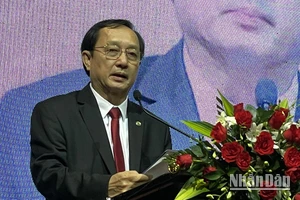 Bộ trưởng Khoa học và Công nghệ Huỳnh Thành Đạt phát biểu tại diễn đàn.