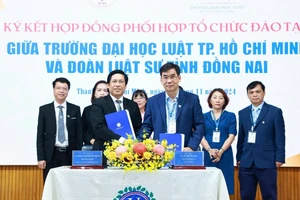 Trường đại học Luật Thành phố Hồ Chí Minh ký kết hợp đồng phối hợp tổ chức đào tạo với Đoàn Luật sư tỉnh Đồng Nai.